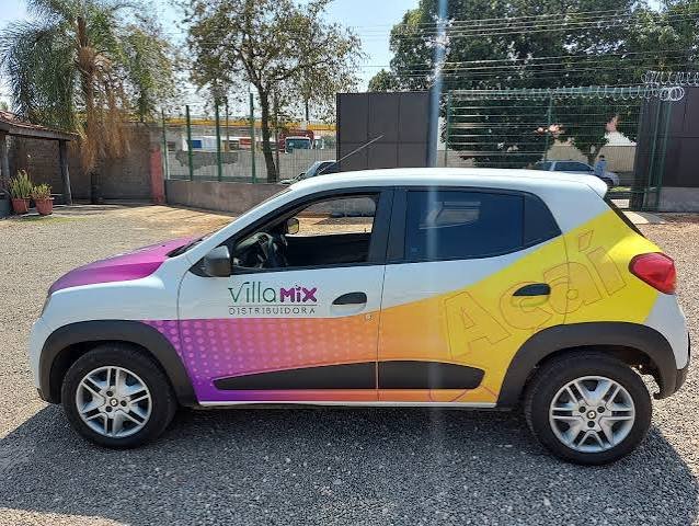 Leia mais sobre o artigo Envelopamento para Food Truck: Destacar a Marca na Rua | HColor