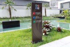 Leia mais sobre o artigo Letreiro em Prédio Comercial: Destacar a Empresa na Fachada | HColor