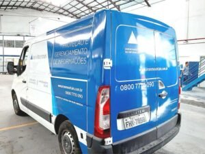Leia mais sobre o artigo Pode Lavar Carro Envelopado com Lavadora de Alta Pressão? | HColor